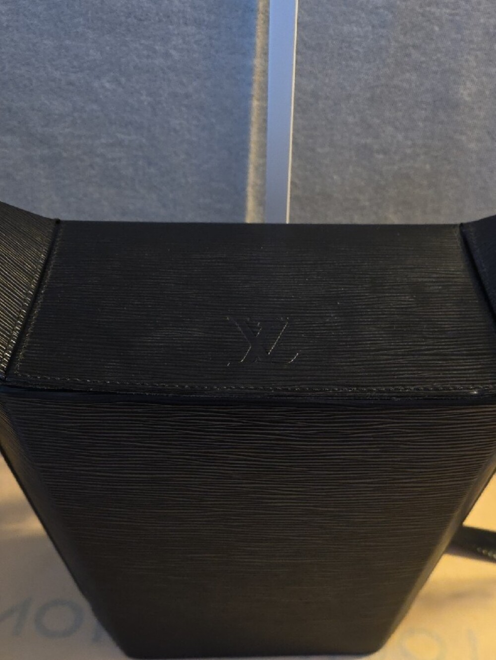 Louis Vuitton Black Epi Sac Seau - Picture 2 of 7